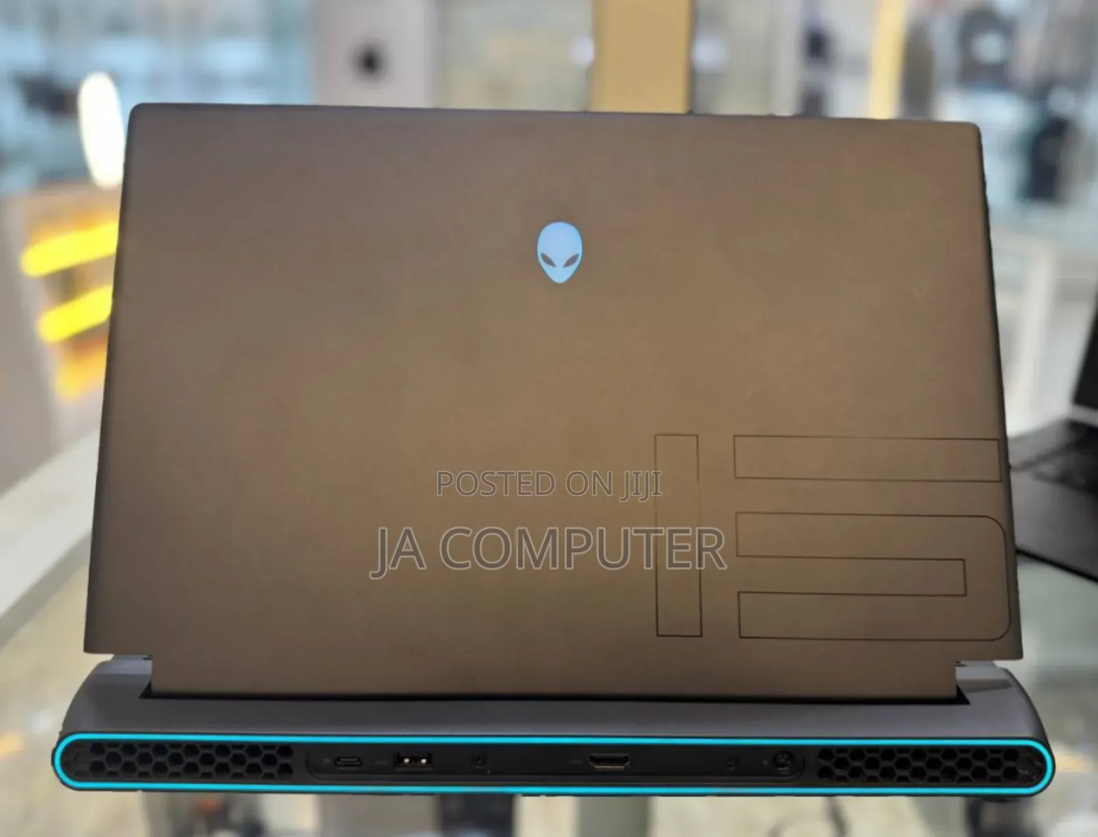 New Laptop Alienware M17x R2 16GB AMD Ryzen 7 SSD 512GB