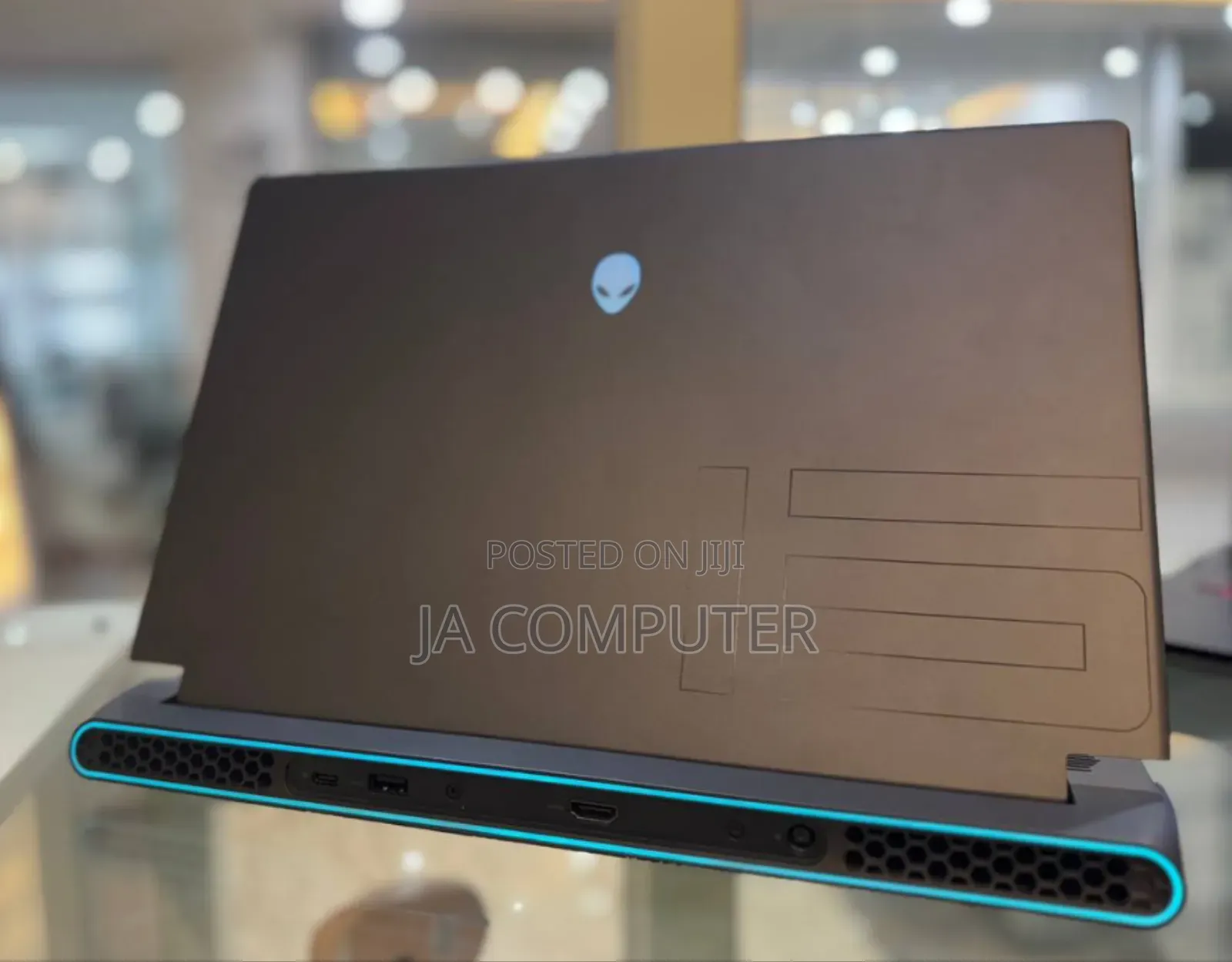 New Laptop Alienware M17x R2 16GB AMD Ryzen 7 SSD 512GB