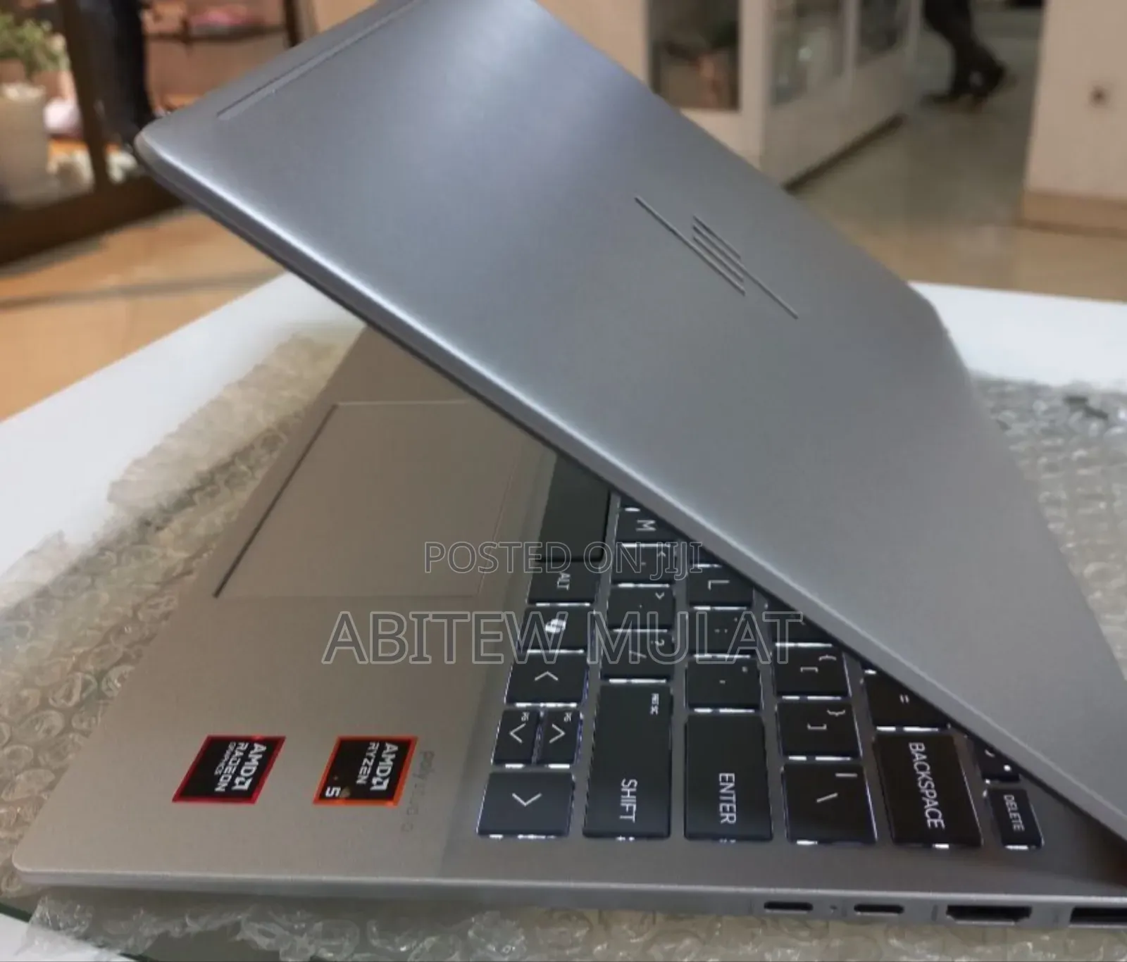 New Laptop HP Pavilion 13 16GB AMD Ryzen 5 SSD 512GB