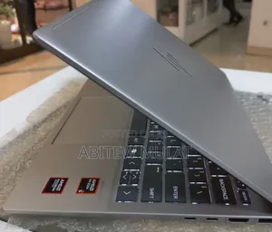 New Laptop HP Pavilion 13 16GB AMD Ryzen 5 SSD 512GB