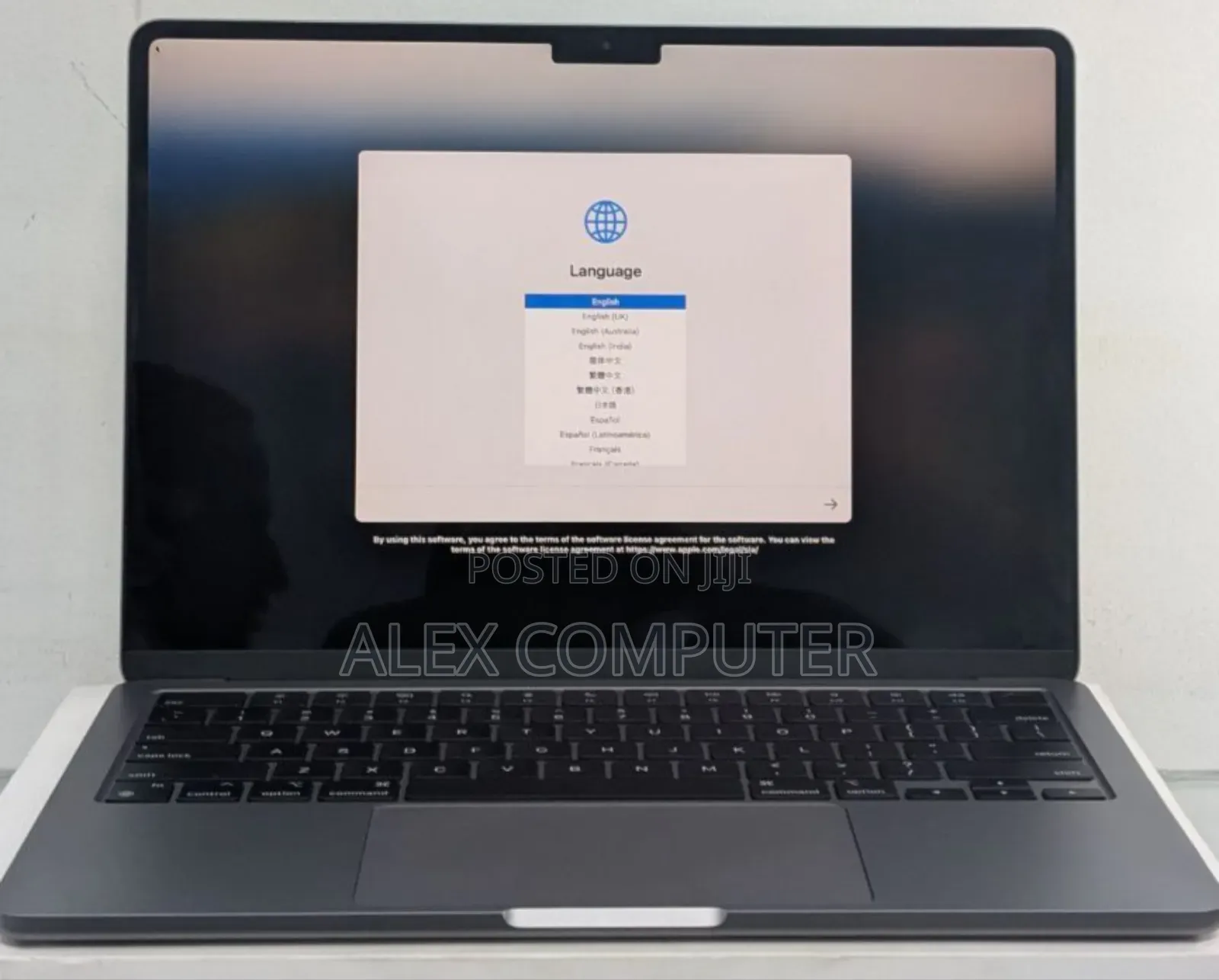 New Laptop Apple MacBook Air 2024 M3 13-Inch 16GB Apple M3 SSD 256GB
