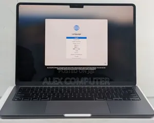 New Laptop Apple MacBook Air 2024 M3 13-Inch 16GB Apple M3 SSD 256GB
