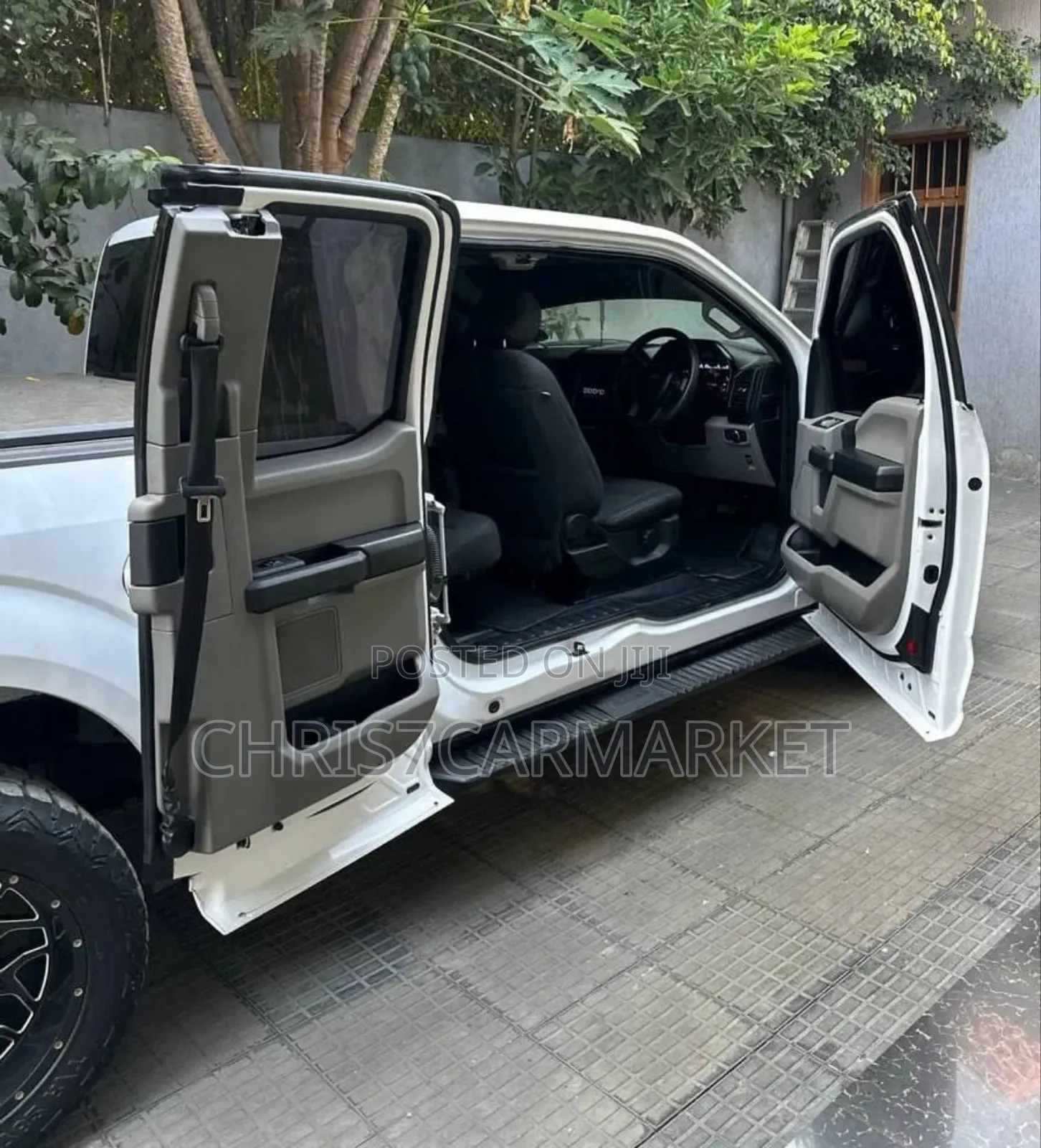 Ford F-150 2019 White