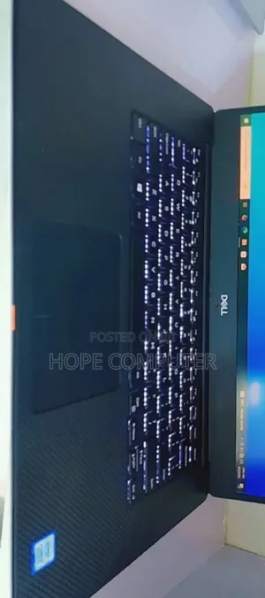 Photo - New Laptop Dell XPS 15 16GB Intel Core I7 SSD 512GB