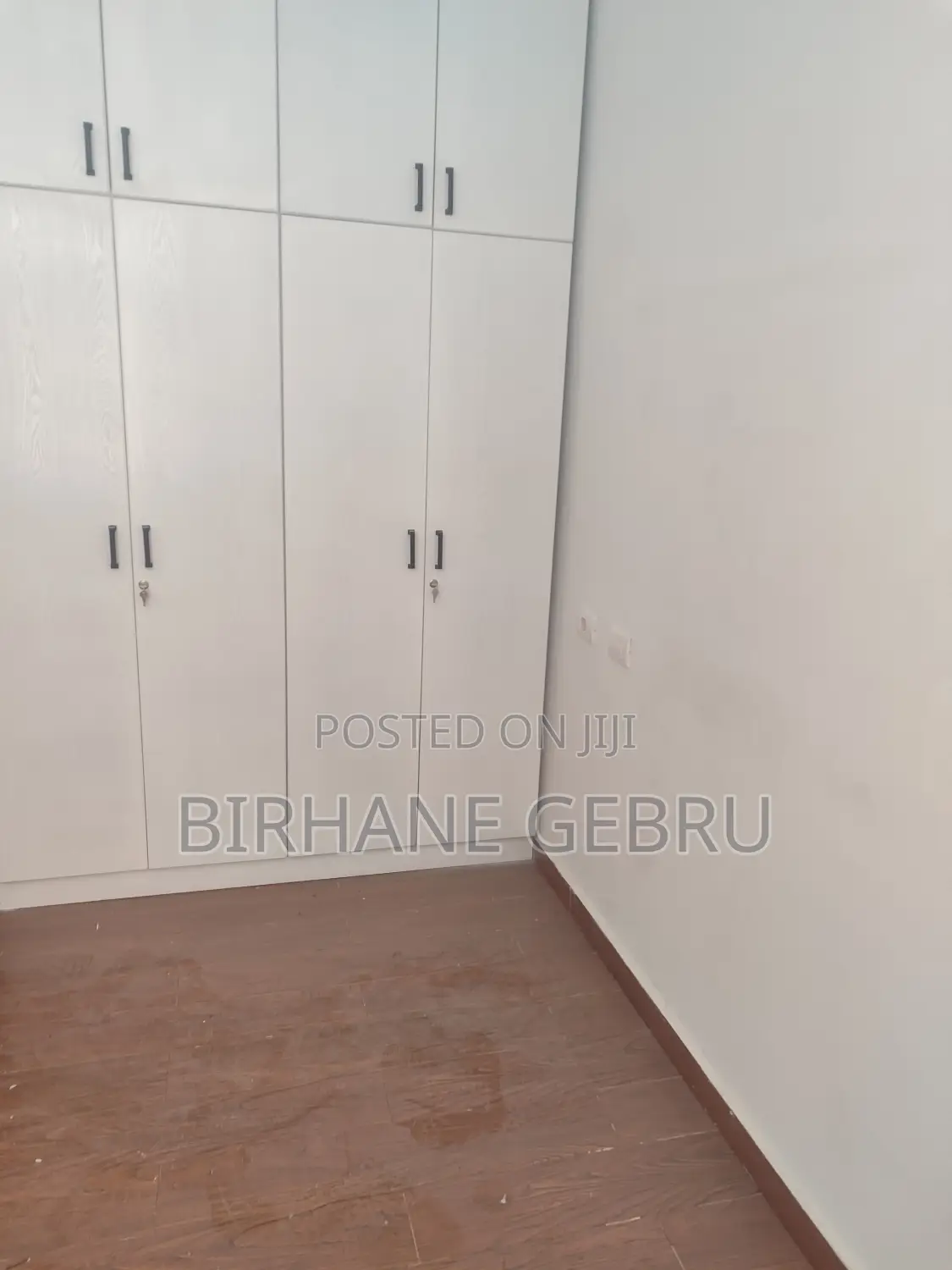 1bedroom Luxury Apartiment for Sale