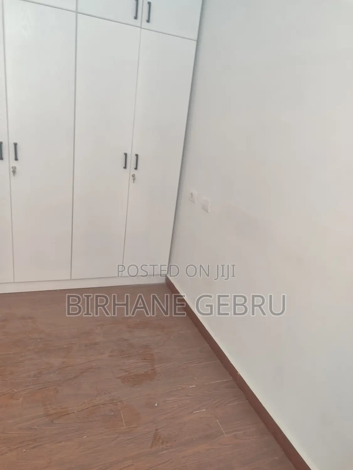 1bedroom Luxury Apartiment for Sale