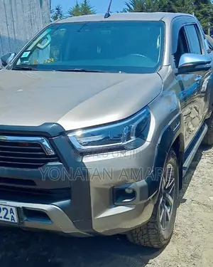 Toyota Hilux 2018 Green