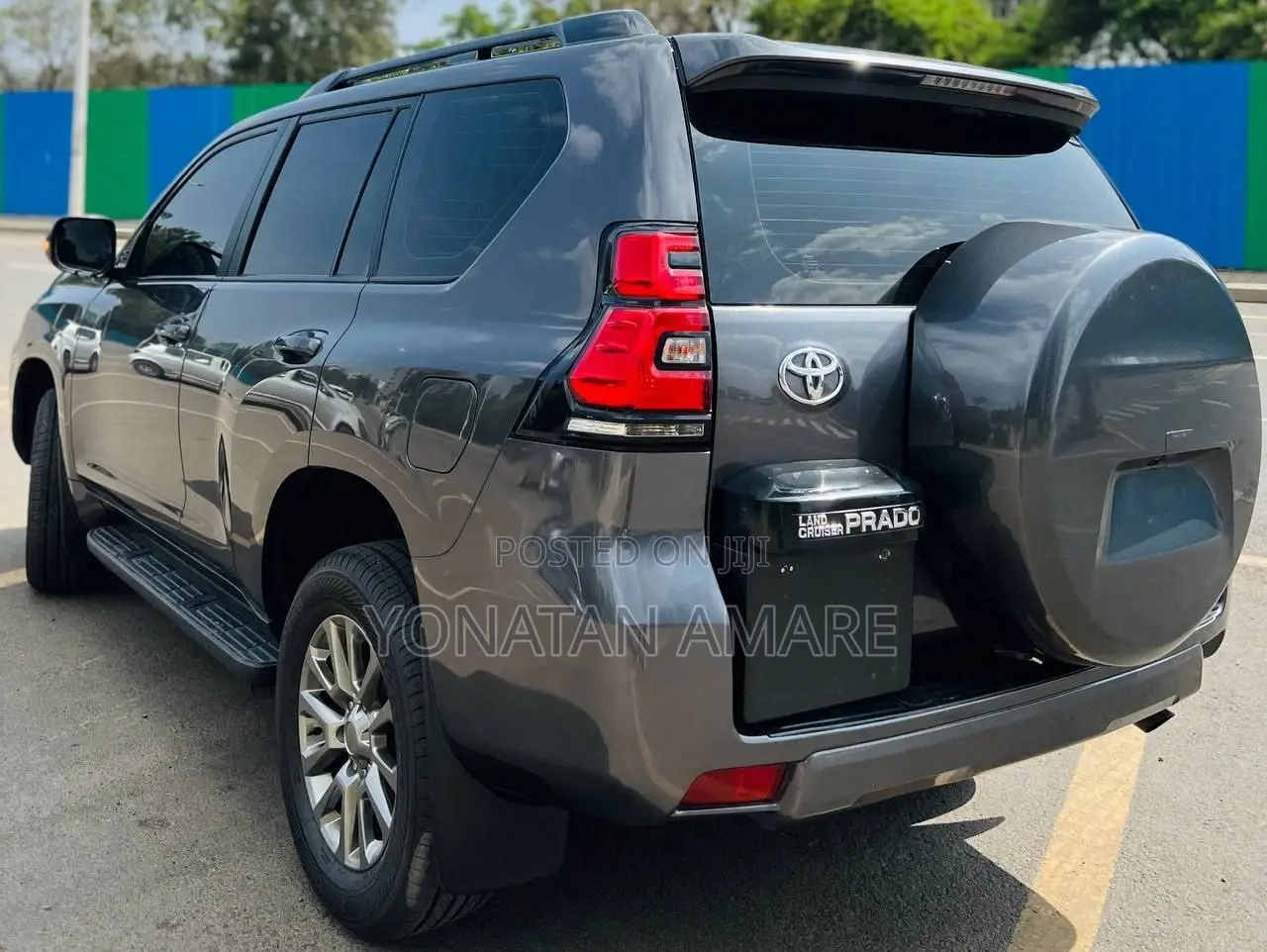 Toyota Land Cruiser Prado 2021 Gray