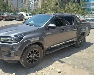 Toyota Hilux 2022 Beige