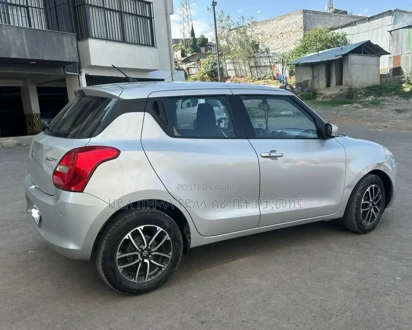 Suzuki Swift 2022 Silver
