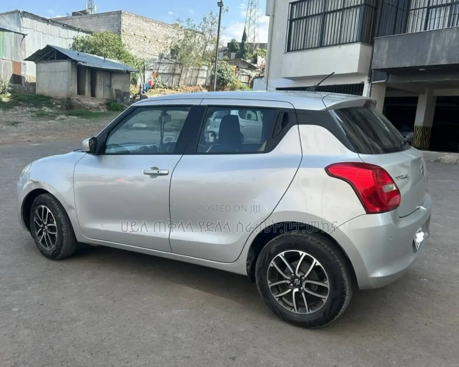 Suzuki Swift 2022 Silver