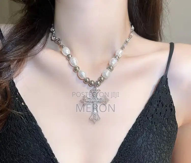 Cross Necklace መስቀል ሀብል