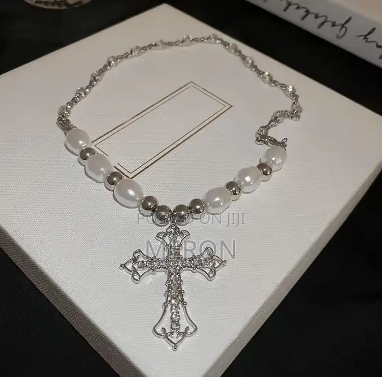 Cross Necklace መስቀል ሀብል