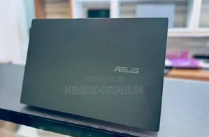 Photo - New Laptop Asus VivoBook 15 X505BA 24GB Intel Core Ultra 9 SSD 2T