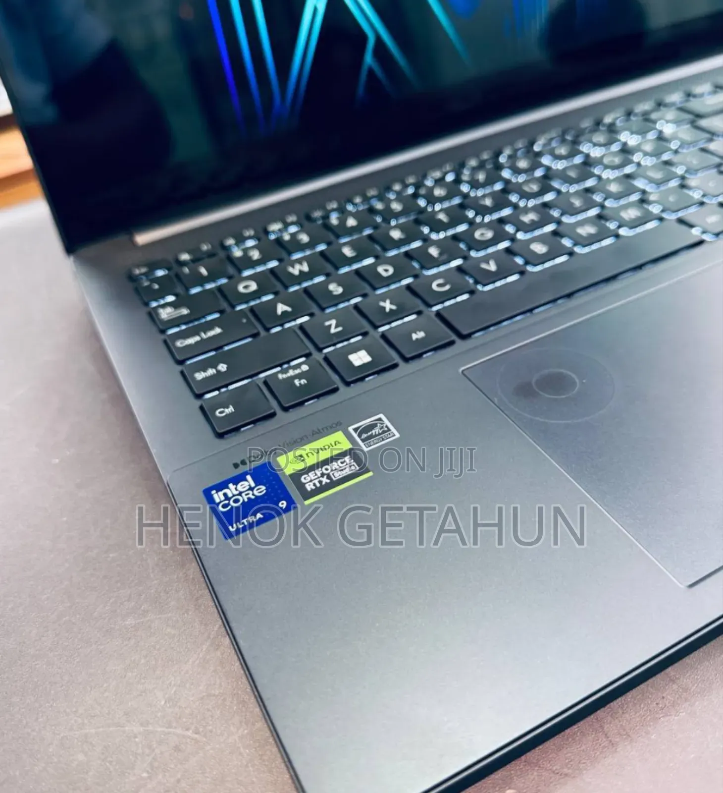 New Laptop Asus VivoBook 15 X505BA 24GB Intel Core Ultra 9 SSD 2T