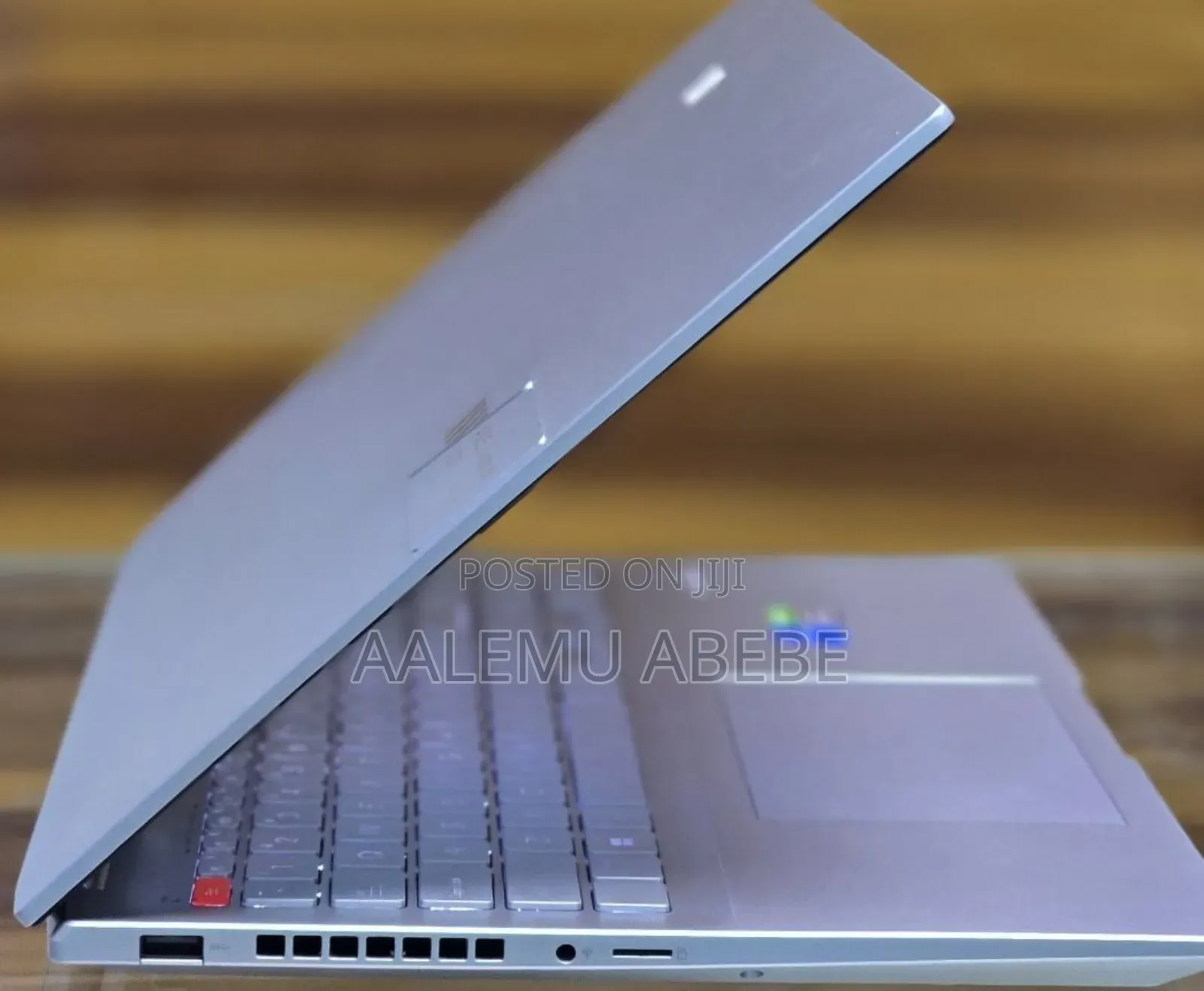 New Laptop Asus Vivobook 16 16GB Intel Core I7 SSD 512GB