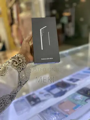 Photo - New Samsung Galaxy S25 Ultra 256 GB Black