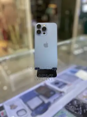 Photo - Apple iPhone 13 Pro 128 GB Blue