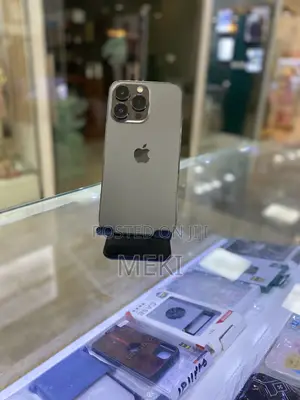 Photo - Apple iPhone 13 Pro 256 GB Gray