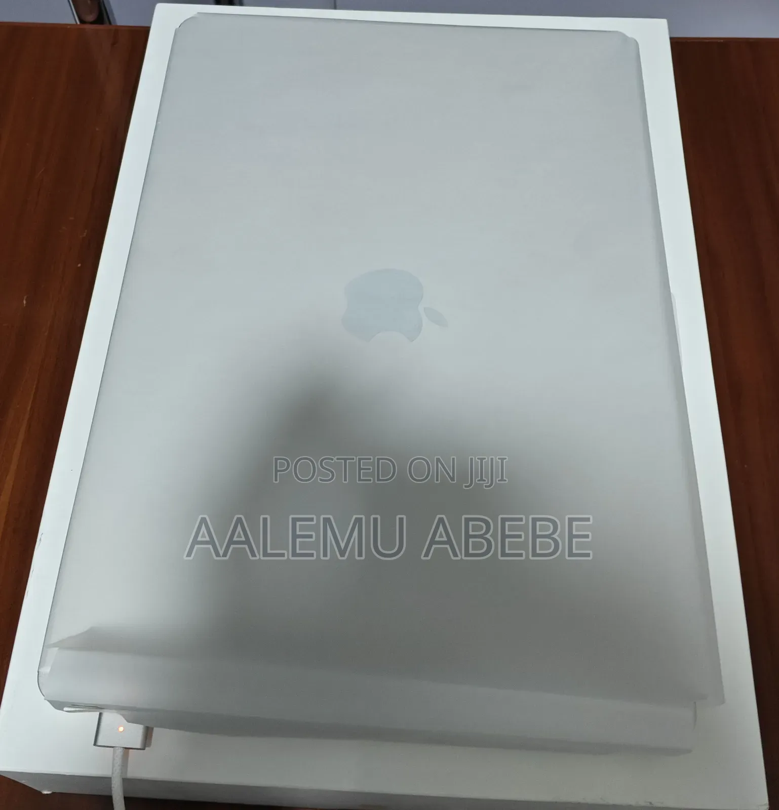 New Laptop Apple MacBook Air 2023 M2 8GB Apple M2 SSD 256GB