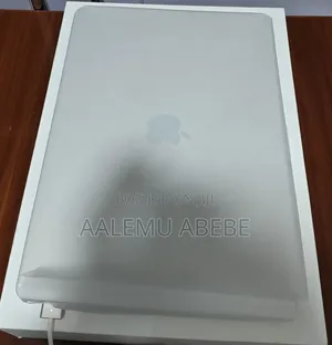 New Laptop Apple MacBook Air 2023 M2 8GB Apple M2 SSD 256GB