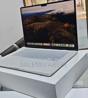 Photo - New Laptop Apple MacBook Air 2023 M2 8GB Apple M2 SSD 256GB