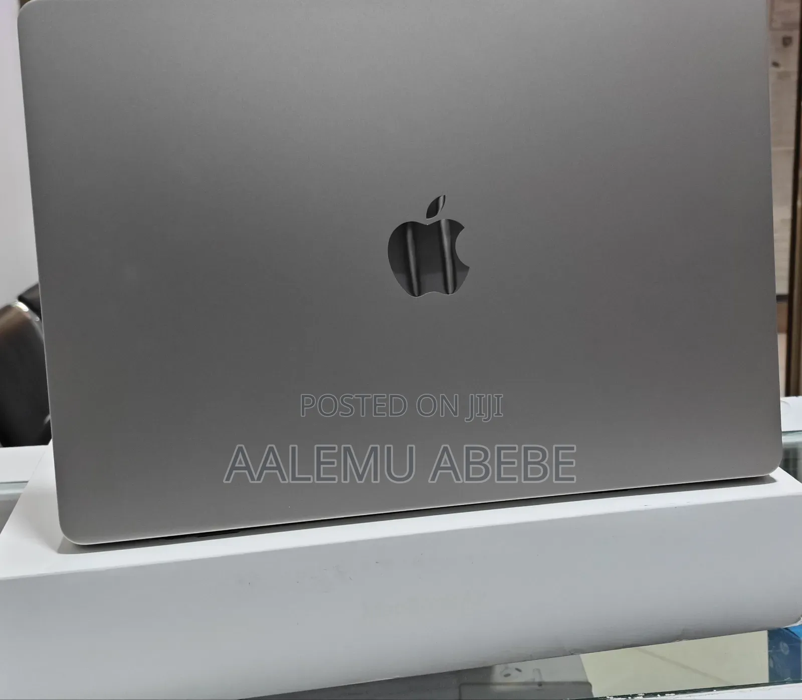 New Laptop Apple MacBook Air 2023 M2 8GB Apple M2 SSD 256GB