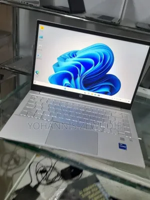 New Laptop HP Pavilion 14 16GB Intel Core I7 SSD 512GB