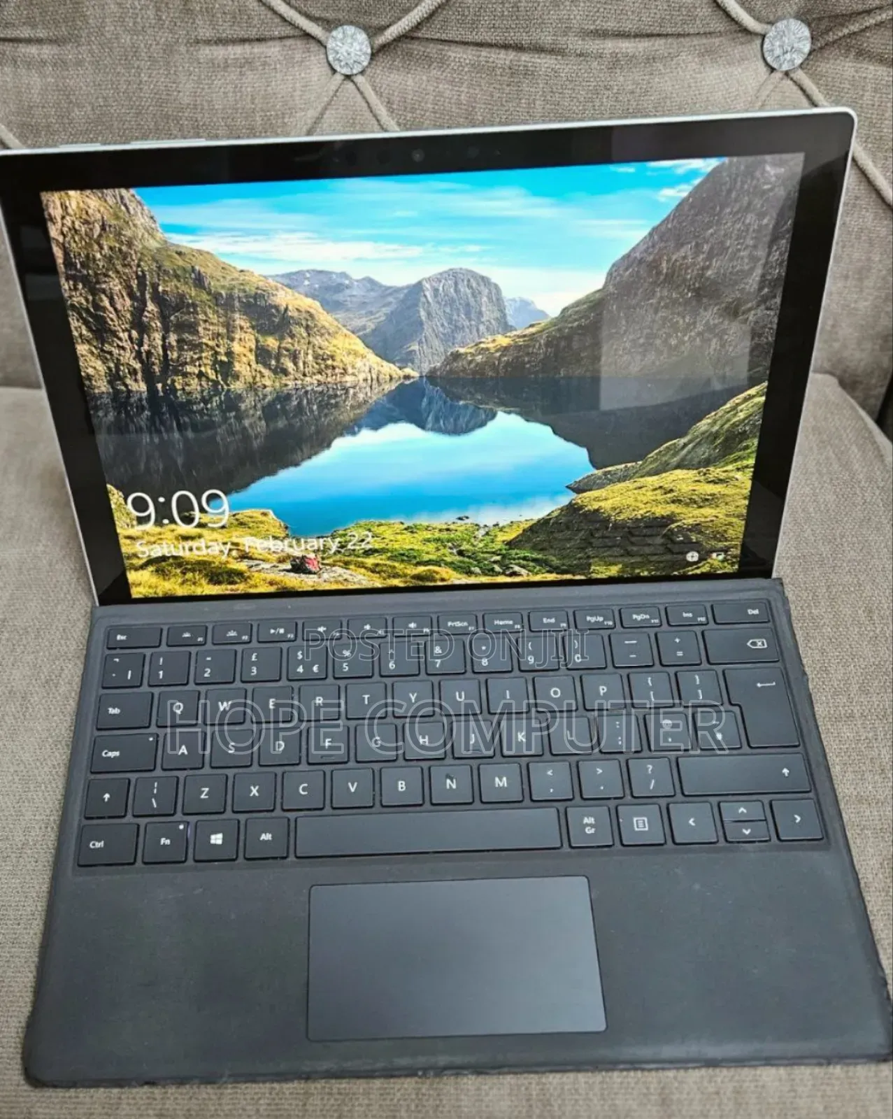 New Laptop Microsoft Surface Pro 7 16GB Intel Core I7 SSD 256GB