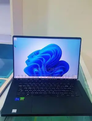 New Laptop Asus 16GB Intel Core I7 SSD 512GB