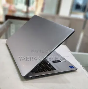 New Laptop Lenovo 8GB Intel Core I5 SSD 512GB