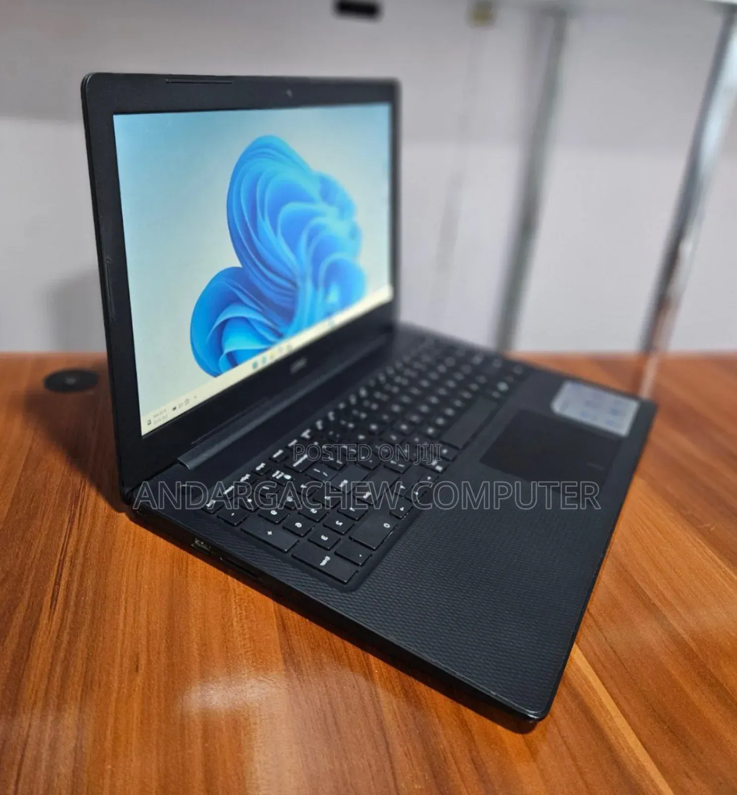 Laptop Dell Inspiron 15 8GB Intel Core I5 SSD 1T