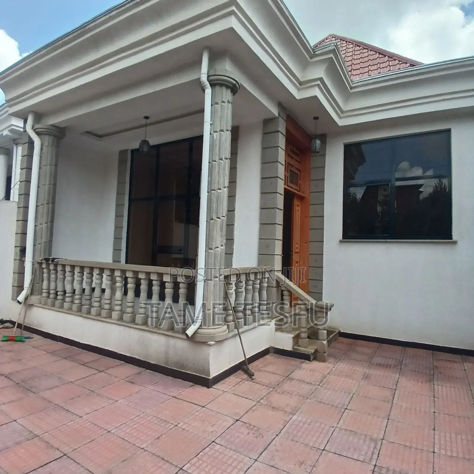 Furnished 3bdrm Villa in Summit, Bole for sale