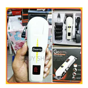 **Geemy LCD Hair Trimmer – Long-Lasting Battery Life**