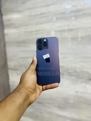 Photo - Apple iPhone 14 Pro Max 256 GB Purple