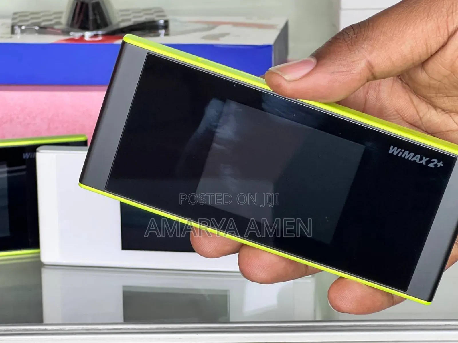 Huawei Touch Screen Portable Wireless Router