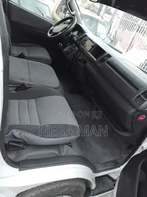 Toyota HiAce 2015 White