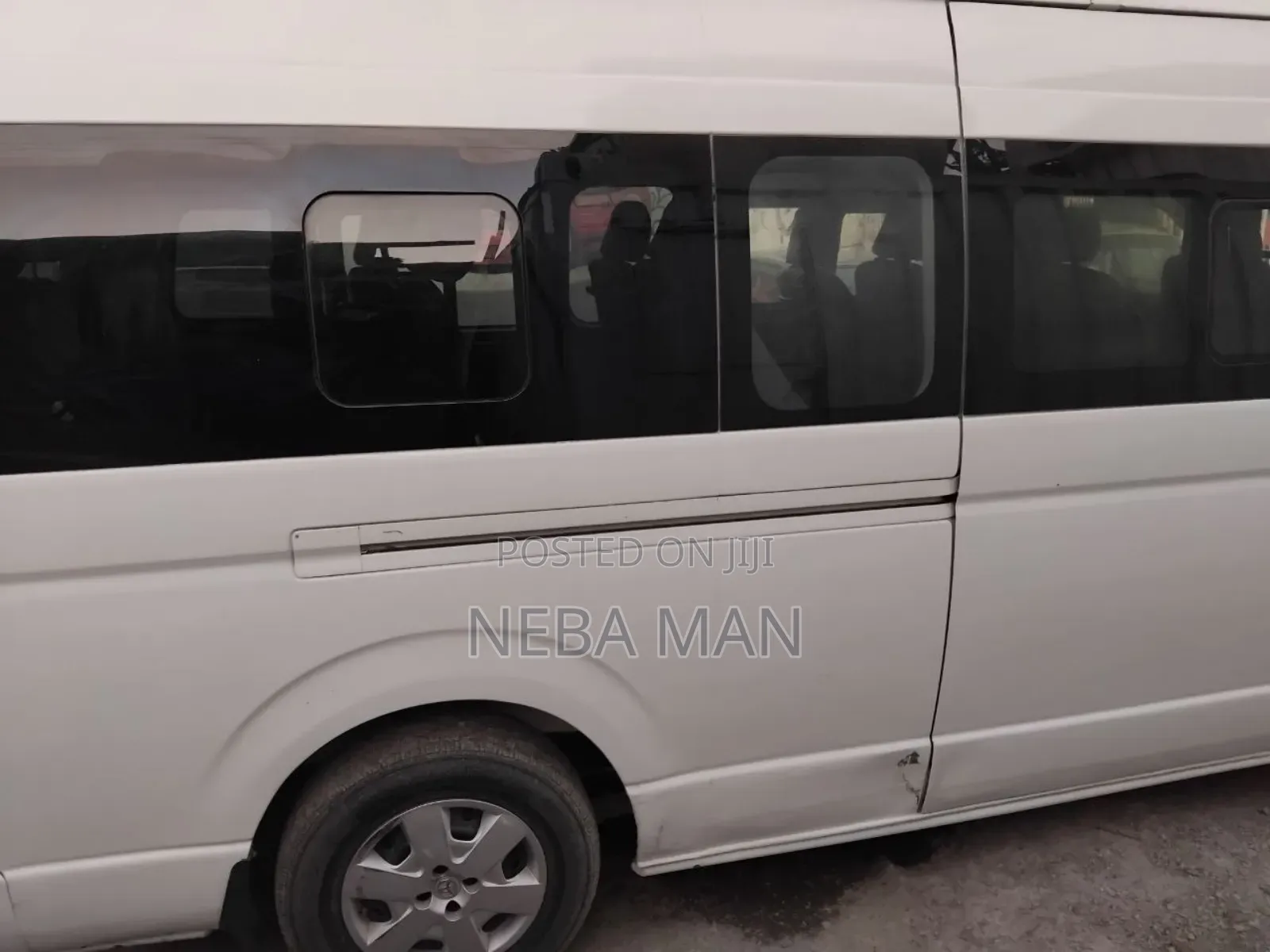 Toyota HiAce 2015 White
