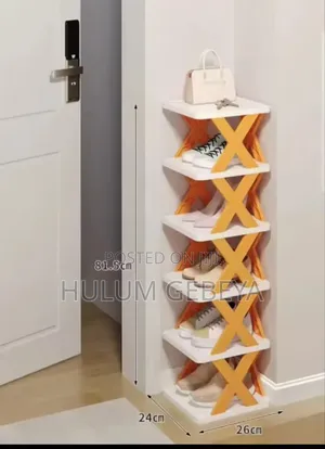 6 ጥንድ ጫማዎች ይይዛል