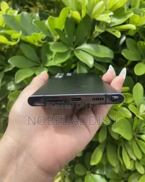 New Samsung Galaxy S22 Ultra 256 GB Black