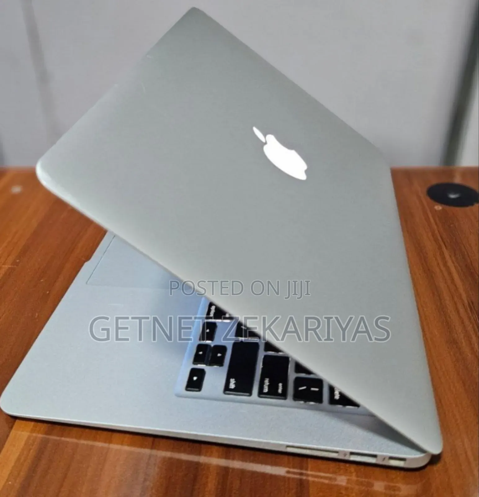 New Laptop Apple MacBook Air 2017 8GB Intel Core I5 SSD 128GB