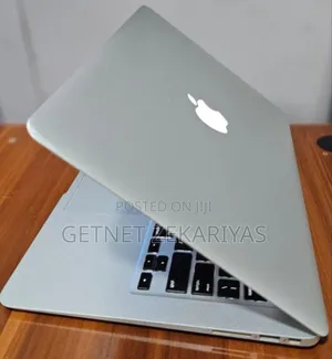 New Laptop Apple MacBook Air 2017 8GB Intel Core I5 SSD 128GB
