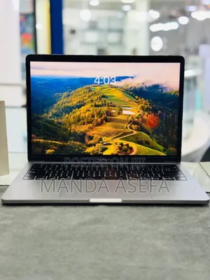 New Laptop Apple MacBook Pro 2018 8GB Intel Core I5 SSD 256GB