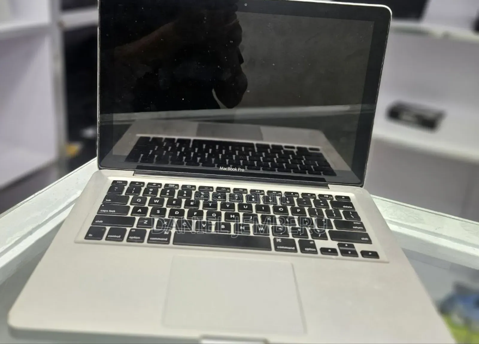 New Laptop Apple MacBook Pro 2011 4GB Intel Core I7 SSD 128GB