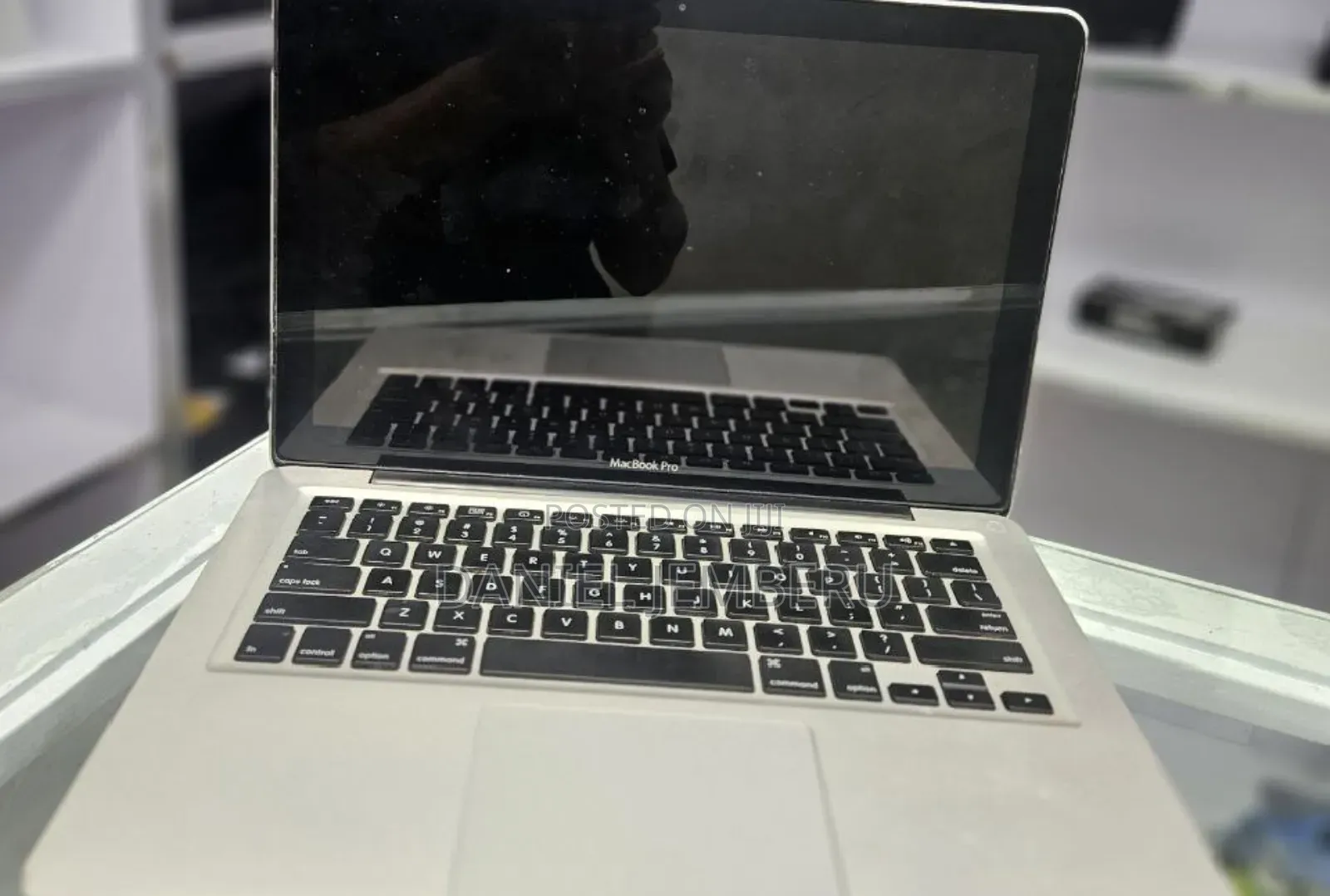 New Laptop Apple MacBook Pro 2011 4GB Intel Core I7 SSD 128GB