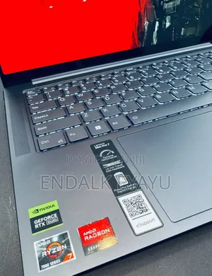 New Laptop Lenovo 16GB AMD Ryzen 7 SSD 512GB
