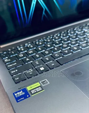 New Laptop Asus VivoBook 15 X505BA 24GB Intel Core Ultra 9 SSD 2T