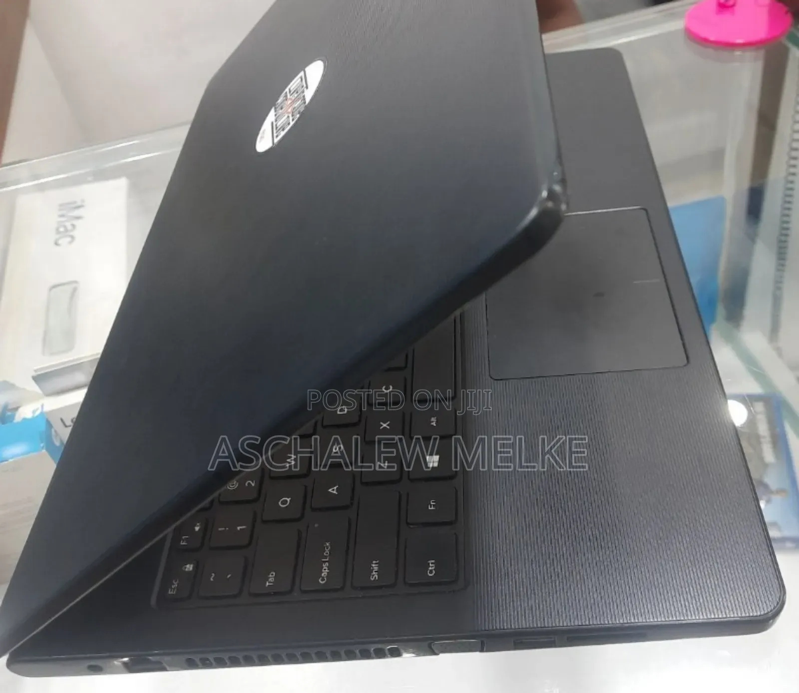 New Laptop Dell Vostro DVCI310 8GB Intel Core I5 HDD 1T