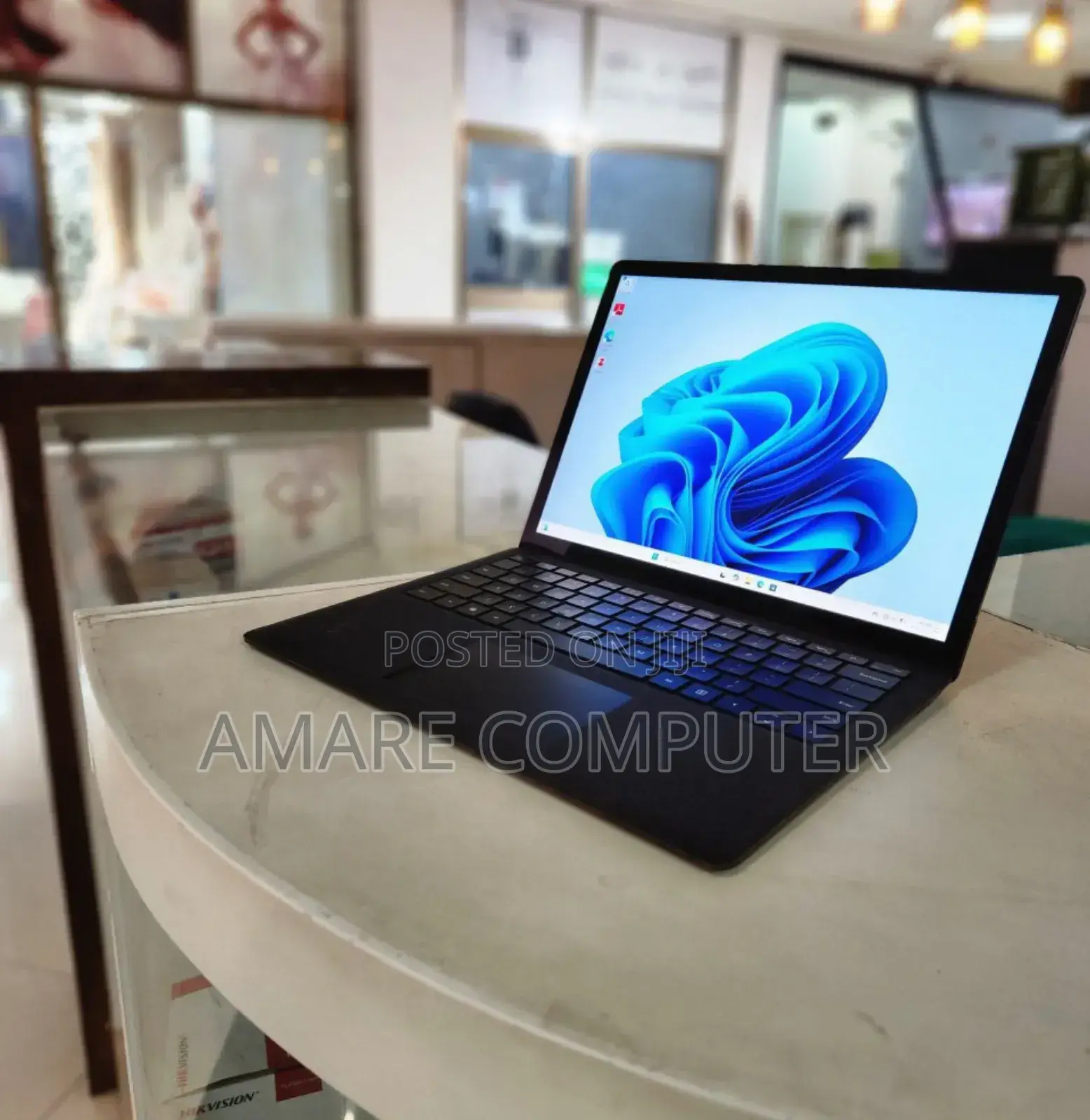 New Laptop Microsoft Surface 16GB Intel Core I7 SSD 512GB