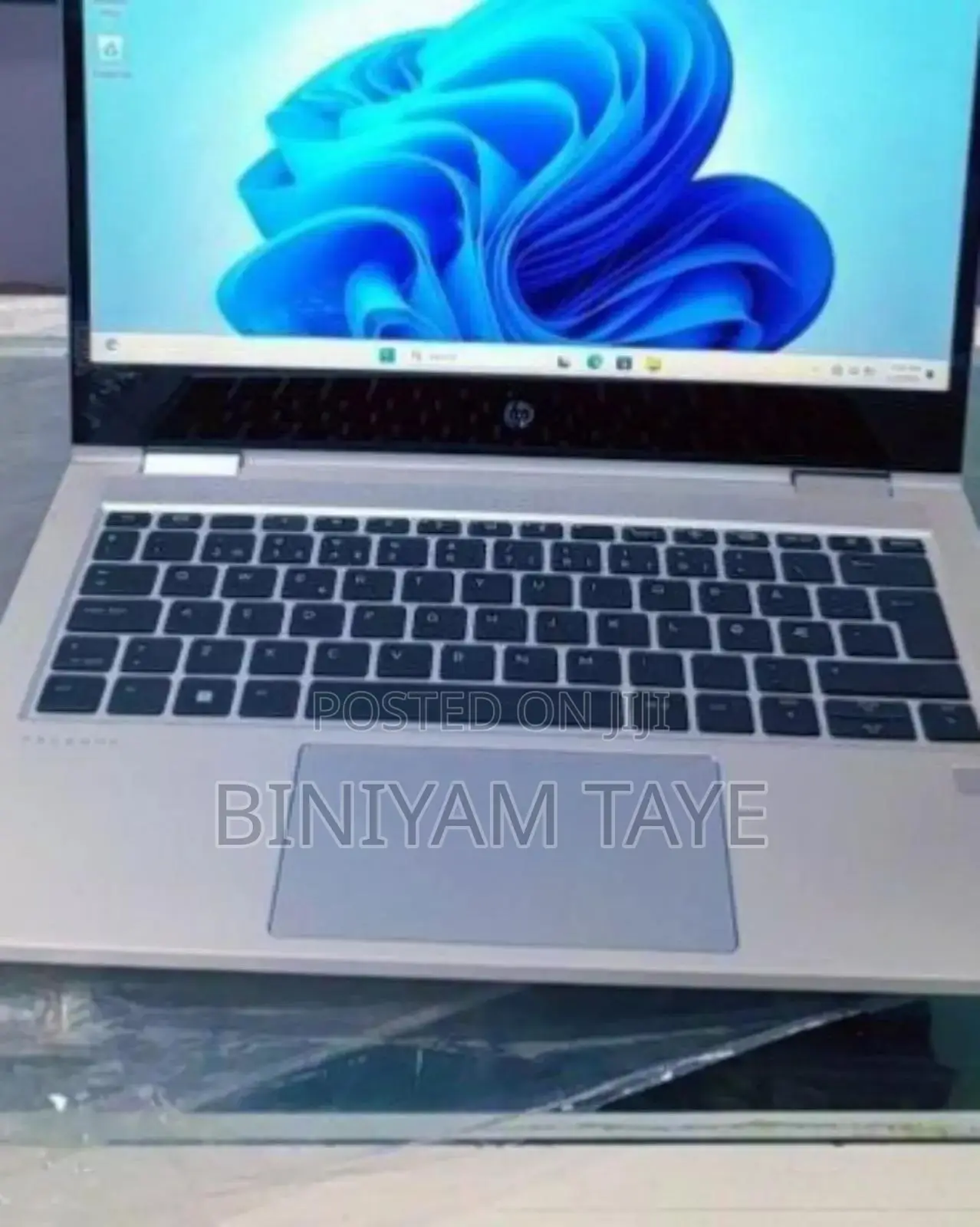 New Laptop HP ProBook X360 440 8GB AMD Ryzen 3 SSD 256GB